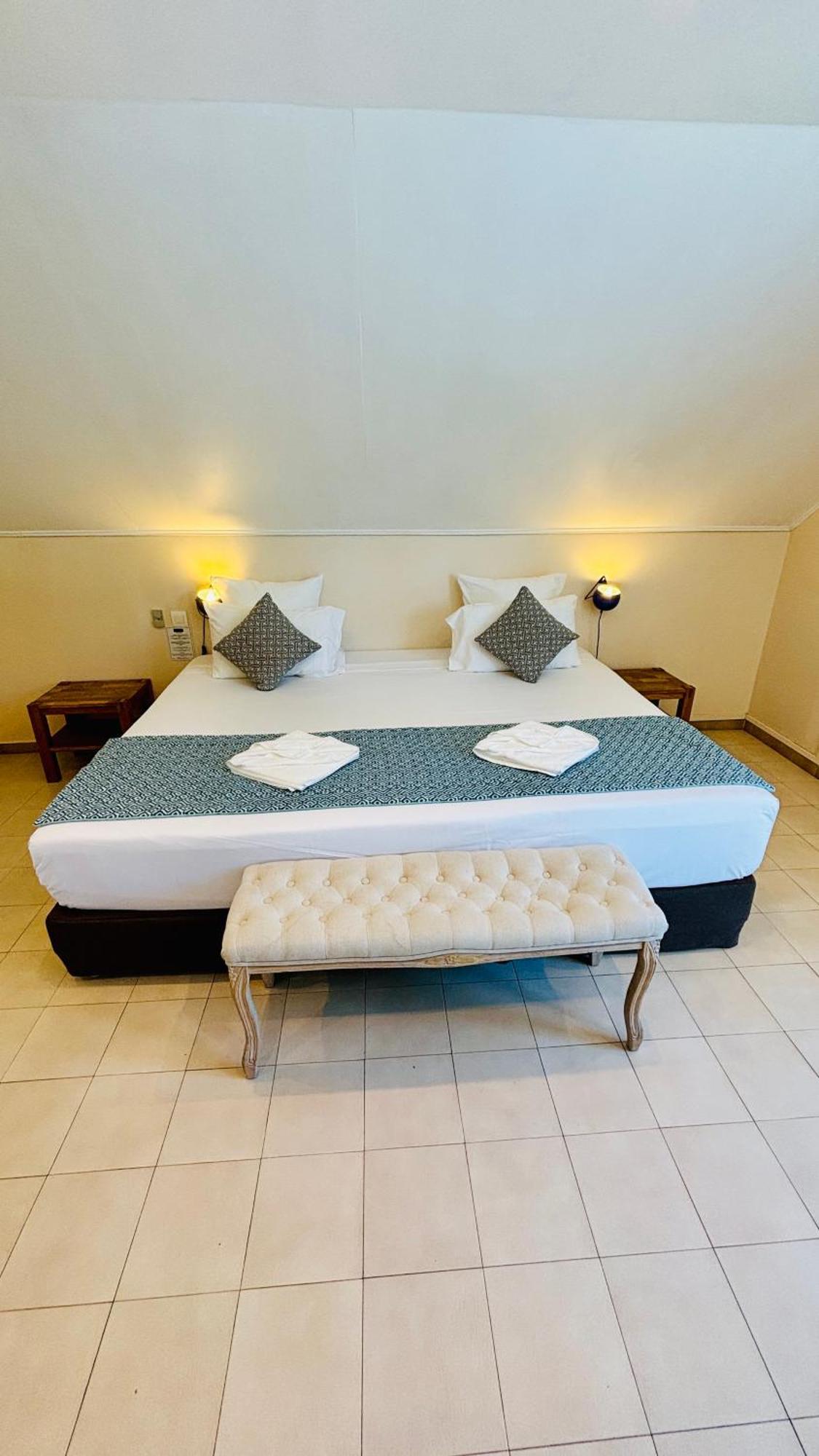 Hotel Coco Island 생질레방 외부 사진