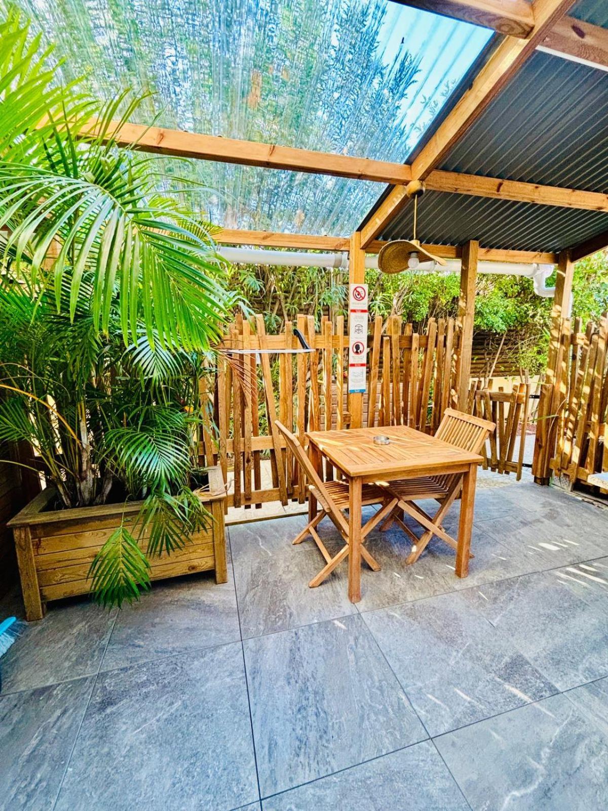 Hotel Coco Island 생질레방 외부 사진